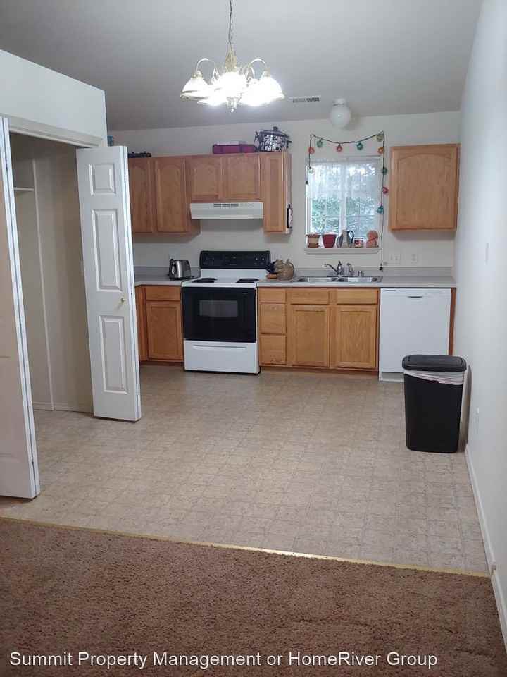 1530 Schilling Street - B - Photo 3 of 11