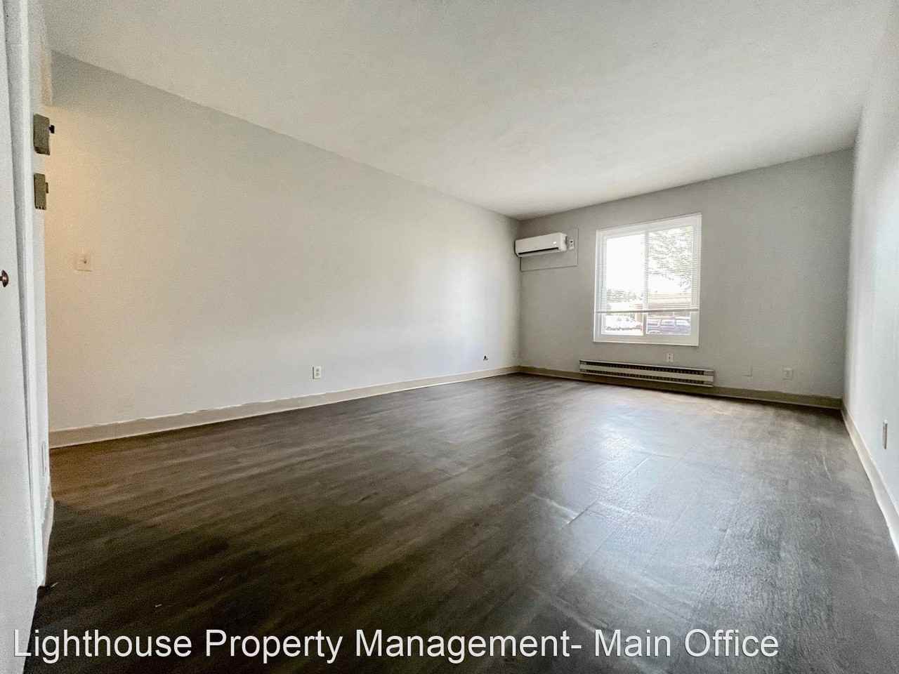 203/205 W Thorn St - Photo 2 of 12