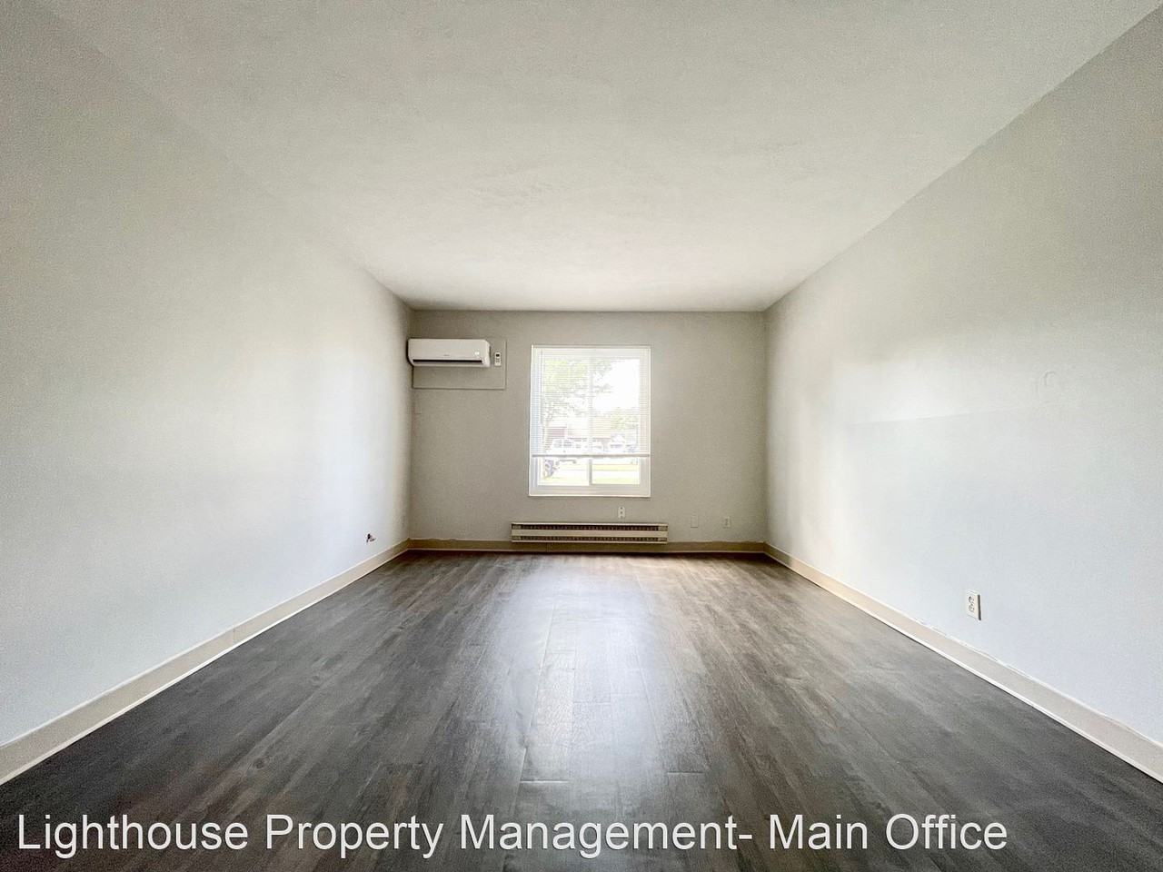 203/205 W Thorn St - Photo 3 of 12