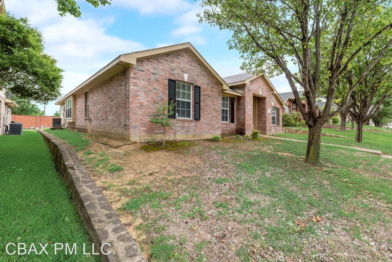 3333 Pecan Shadow Way - Photo 2 of 23