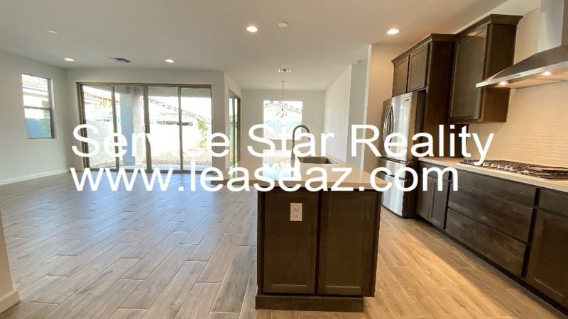 9824 E Satellite Dr - Photo 3 of 36