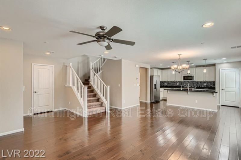 3037 Camino Sereno Ave - Photo 2 of 19