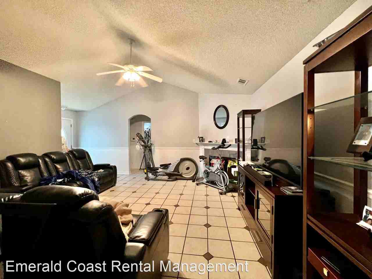 1838 Brick Cir - Photo 2 of 9