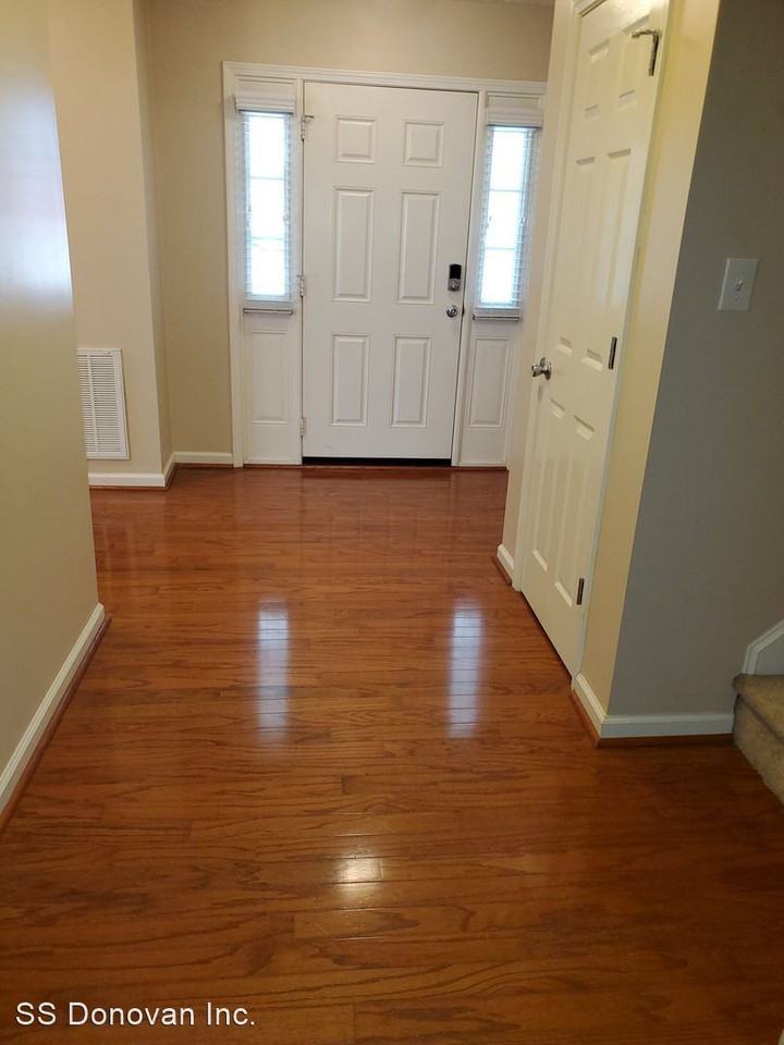 3503 Manorbridge Ct - Photo 3 of 29