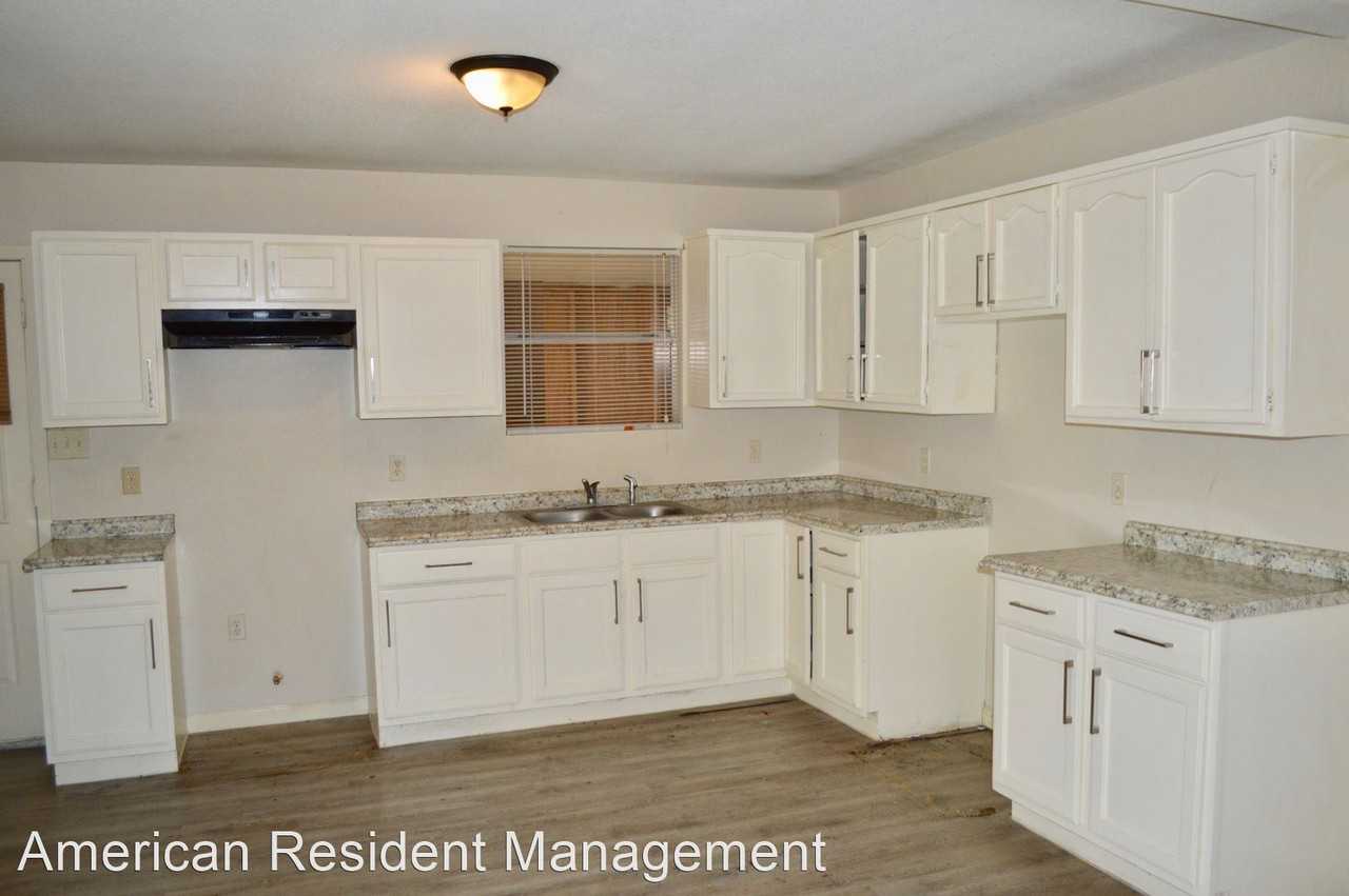 6451 Buena Vista St - Photo 2 of 10