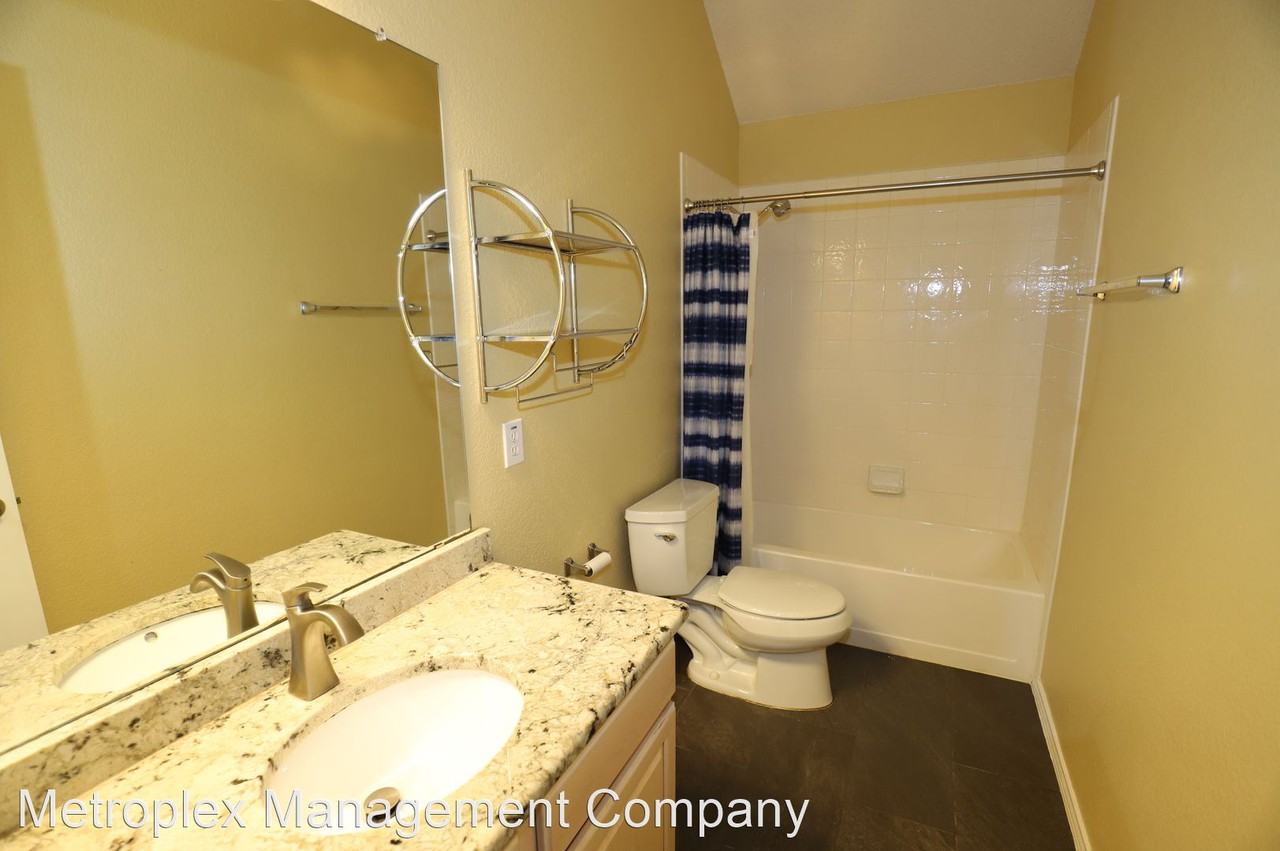 5713 Meadows Way - Photo 3 of 27