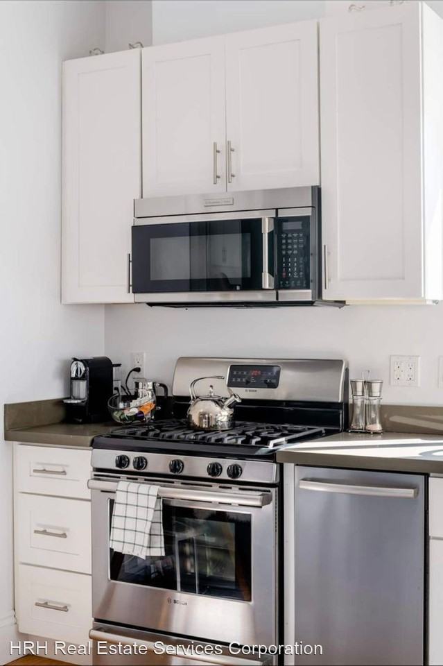 178 Clinton Park - Photo 3 of 14