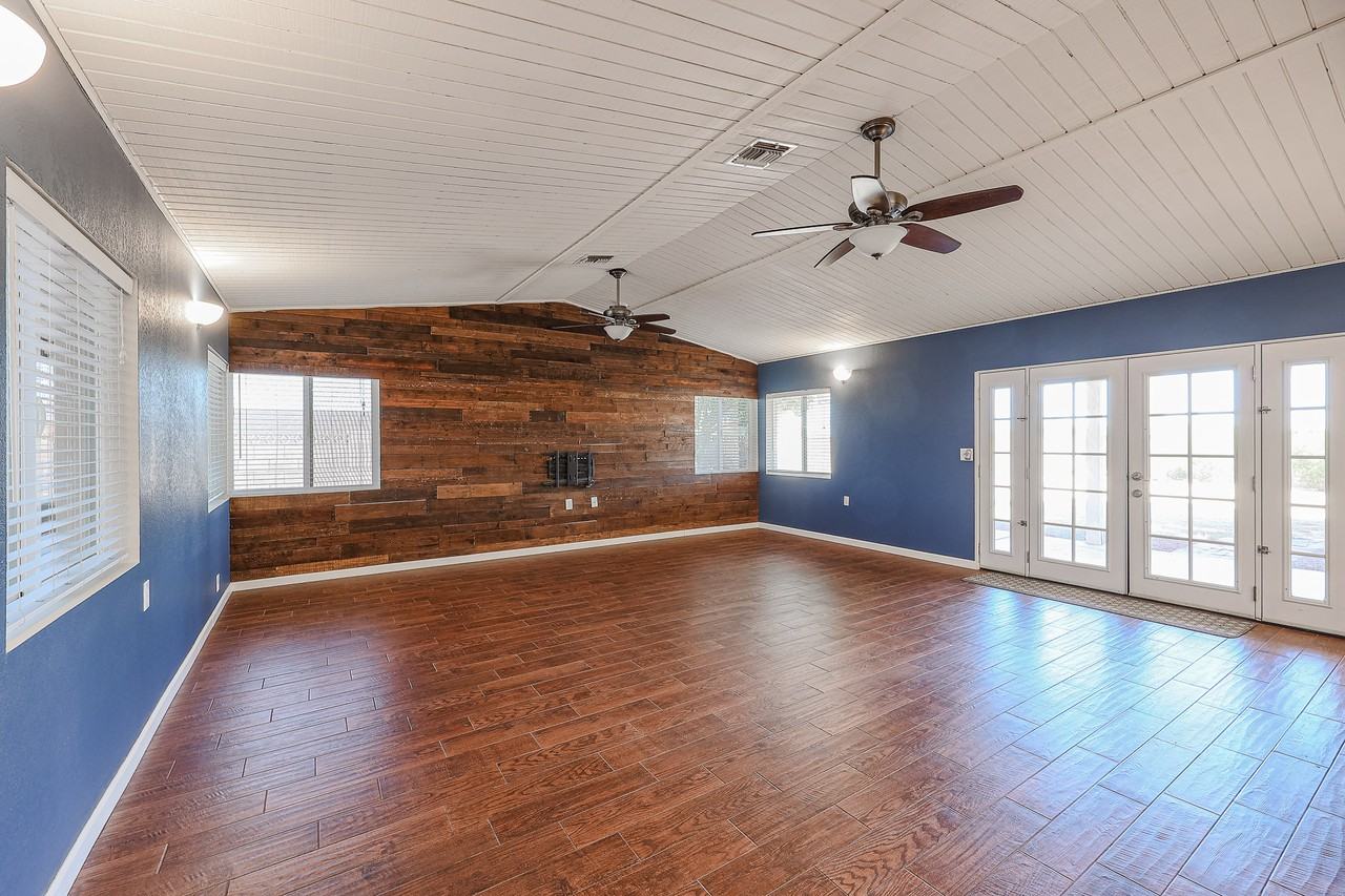 1360 W Esplanade St - Photo 6 of 37