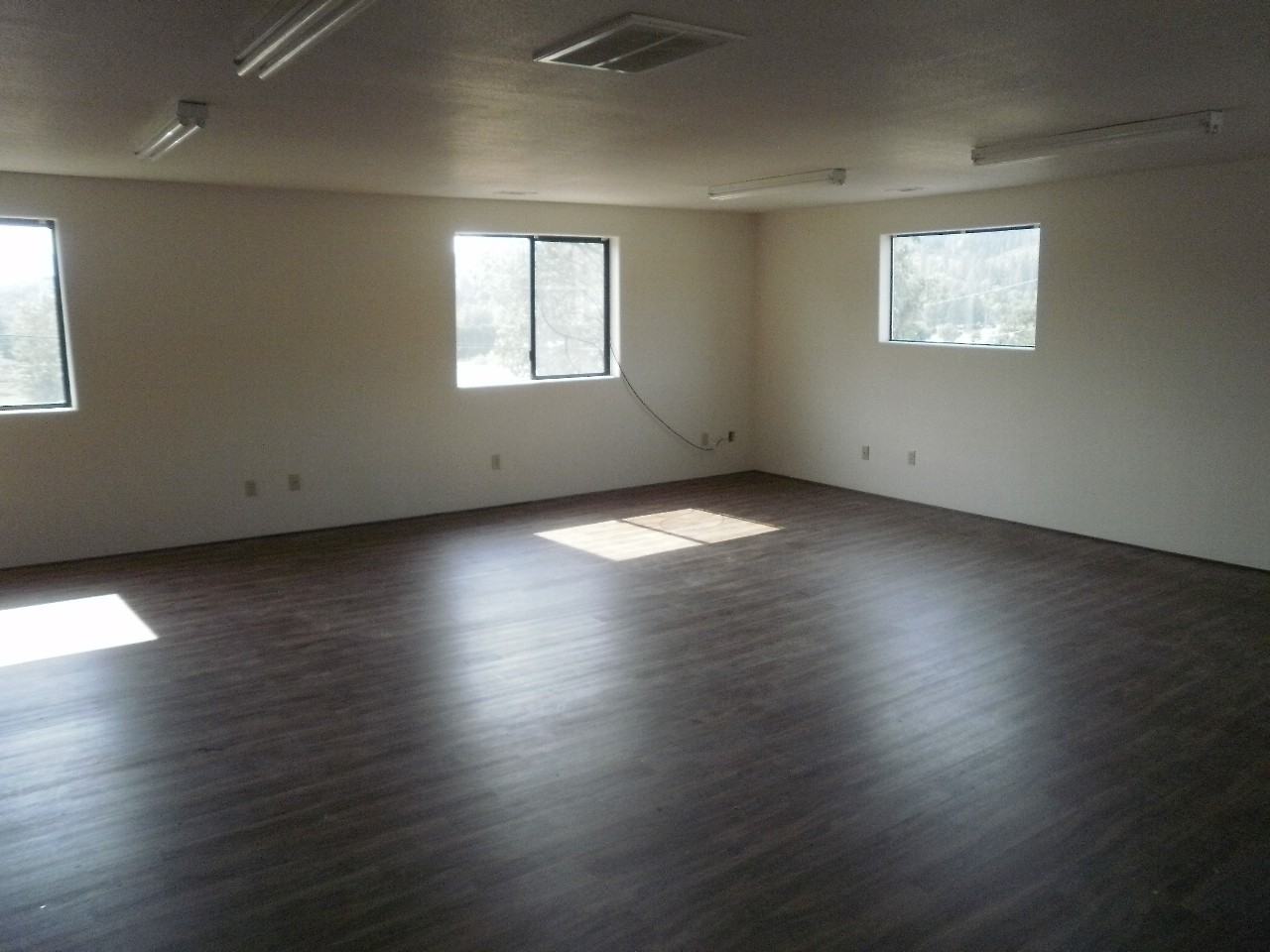 102 Granite Hill Rd - Photo 2 of 12