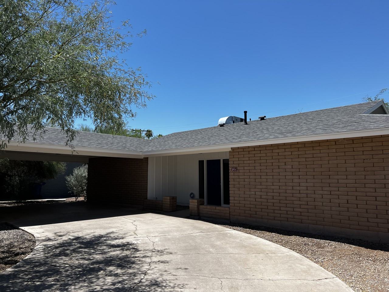 425 E Balboa Dr - Photo 2 of 21