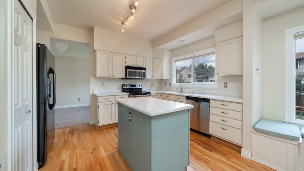 6350 Crested Butte Cir - Photo 3 of 25