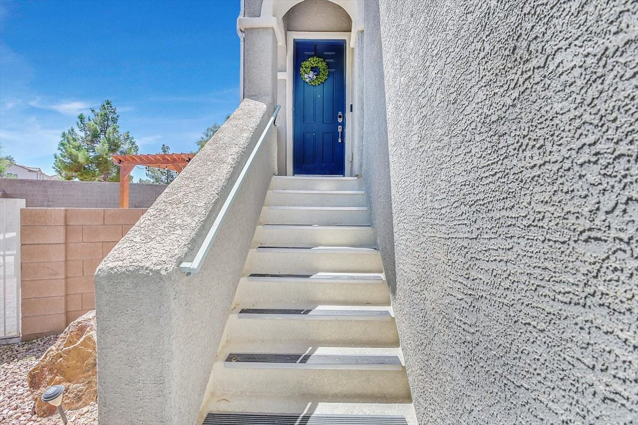 8753 Dodds Canyon St - Photo 2 of 26