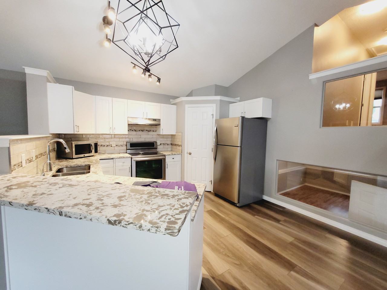 21243 91 Ave Nw - Photo 2 of 36