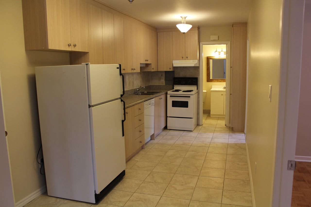 80 Cranbrooke Ave #1stFL - Photo 3 of 7