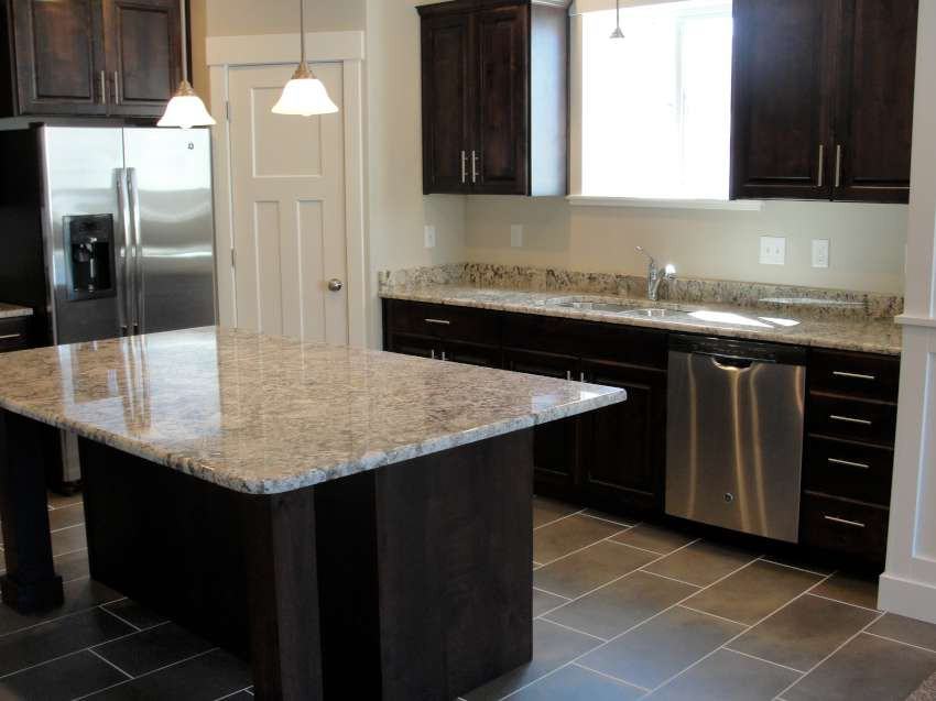 2185 East Nye Circle - Photo 4 of 17