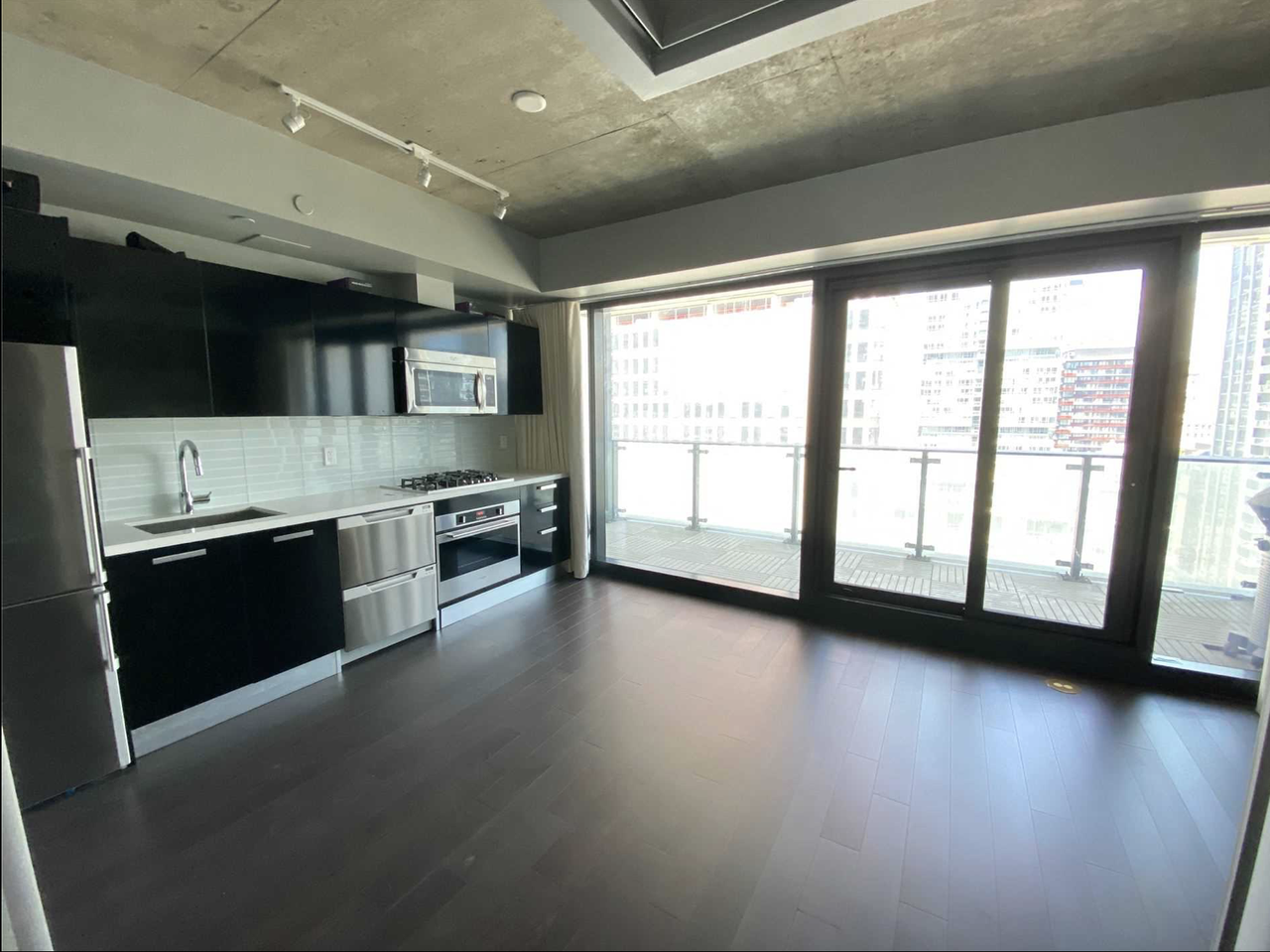 224 King Street West #1902