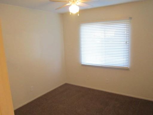 602 Wales Dr - Photo 3 of 6