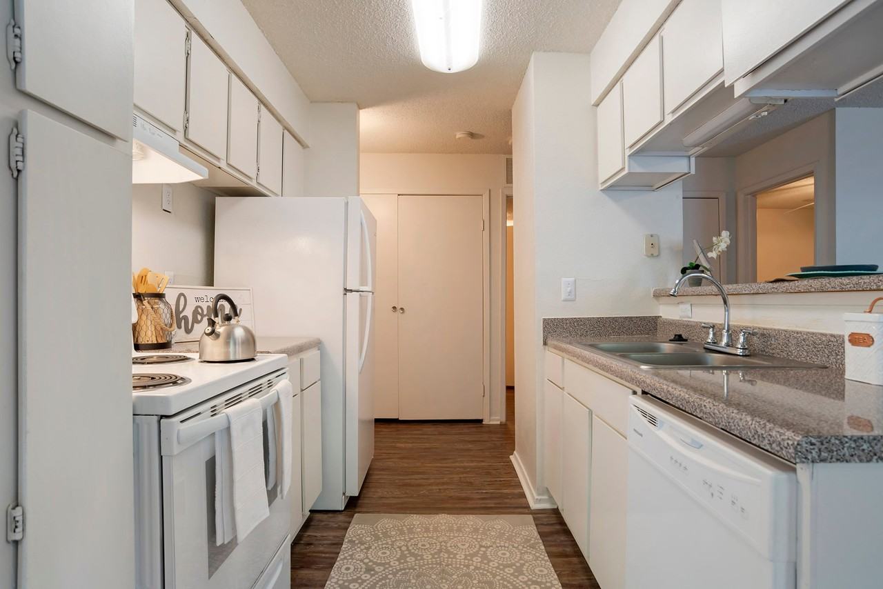 Pear Orchard Apartments - Photo 3 of 32