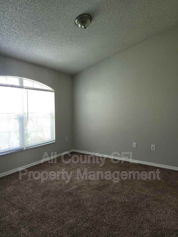 141 Conch Dr - Photo 3 of 19