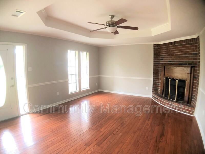 7910 Bayou Fountain Ave - Photo 2 of 12