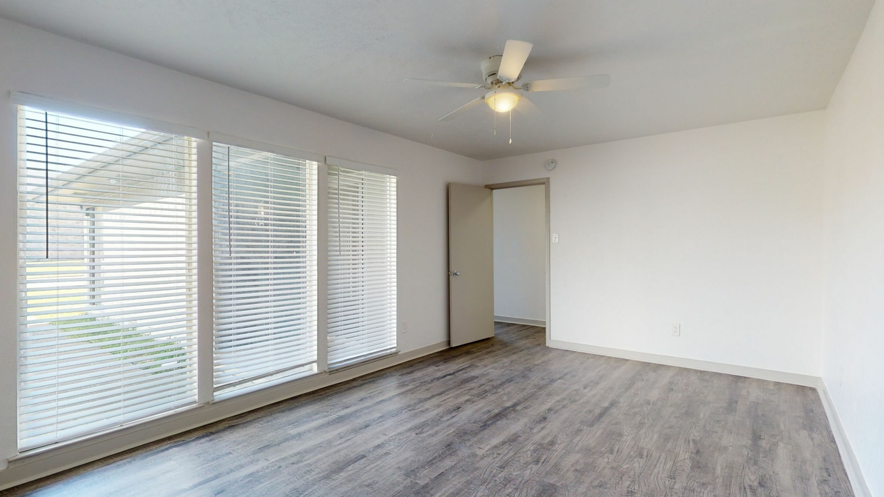 ZZZ - Trellis Place Duplexes - Photo 3 of 18