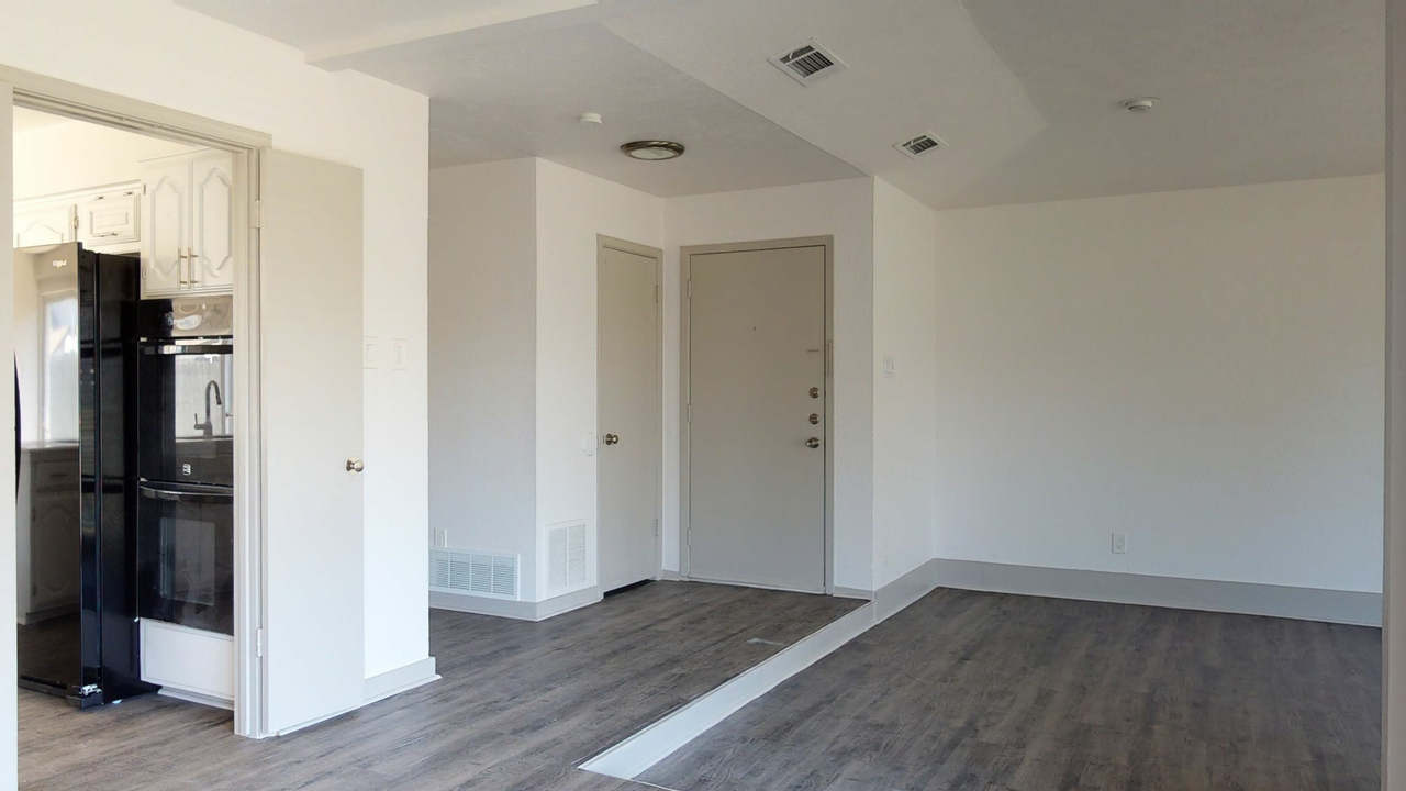 ZZZ - Trellis Place Duplexes - Photo 4 of 18