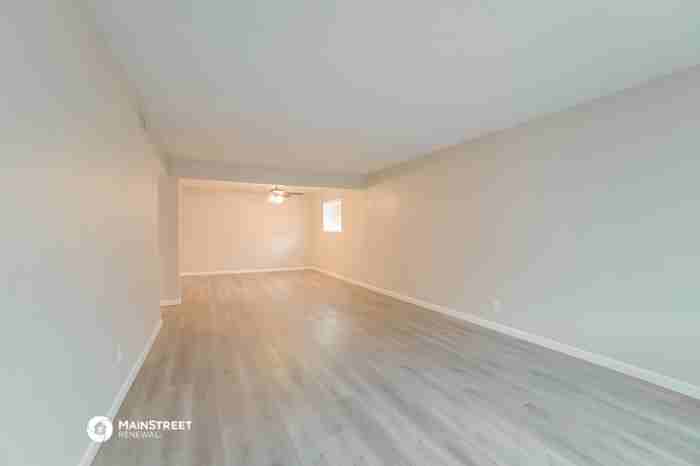 1541 E Flower Cir - Photo 3 of 16