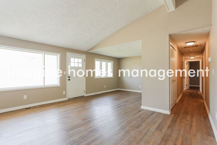 9035 Cambridge Dr - Photo 3 of 15