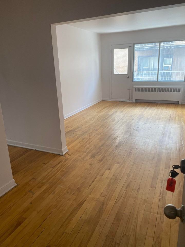 2305 rue Duff Court Lachine Apartments 2305 Rue Duff Court, Montréal