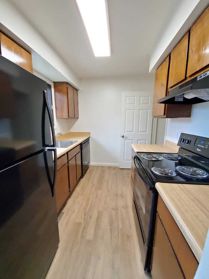 2141 28th Avenue Ct #C - Photo 4 of 14
