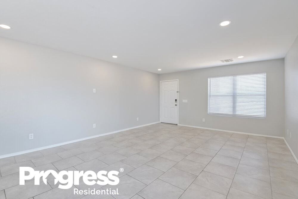 7689 E Rhiannon Dr - Photo 3 of 16