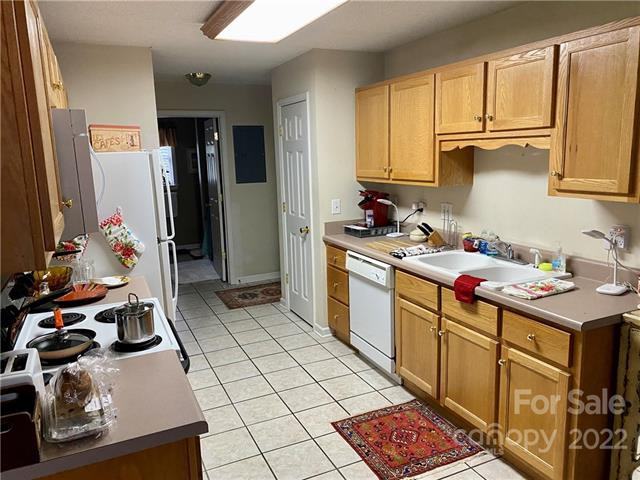 112 Fesperman St #1 - Photo 4 of 10