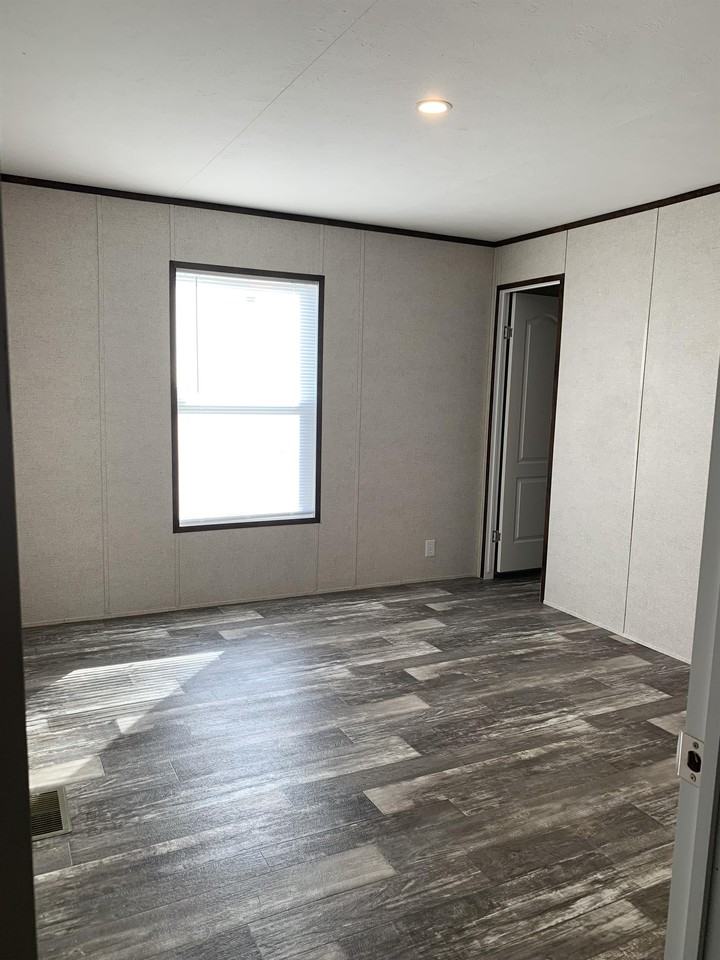 104 104 Bristol Street #1 - Photo 6 of 11