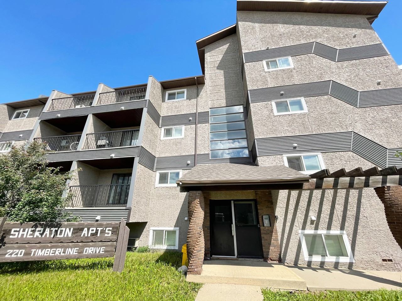 Sheraton Apartments - Photo 3 of 10