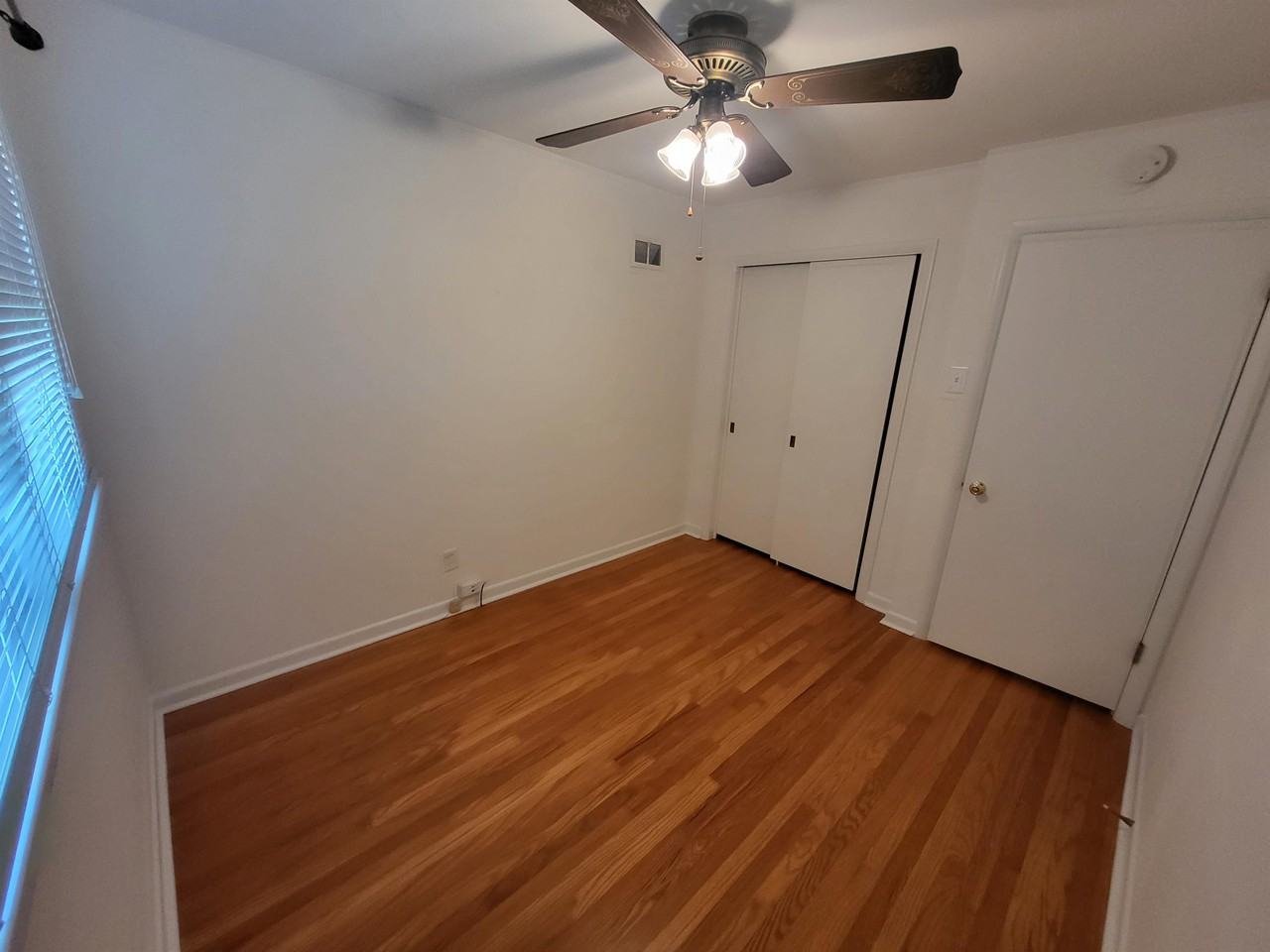 1015 Lindsay Ln #1 - Photo 5 of 13