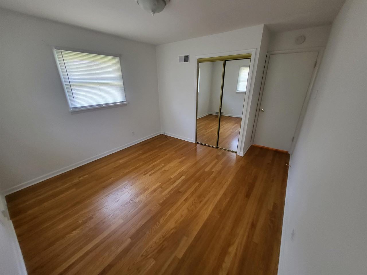 1015 Lindsay Ln #1 - Photo 6 of 13