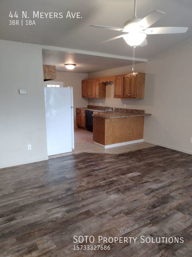 44 Meyers Ave - Photo 2 of 13