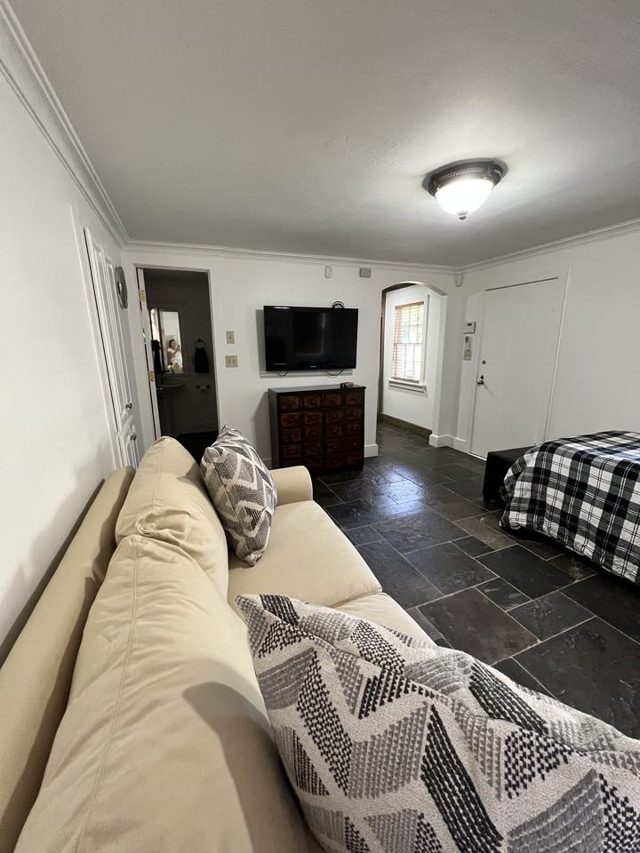 3237 N Harvey Pkwy #3237-5 - Photo 2 of 7