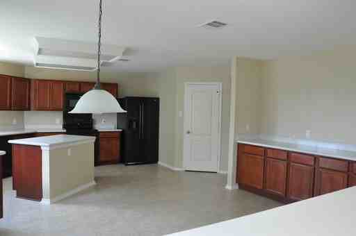 4400 Woodstock Dr - Photo 2 of 29