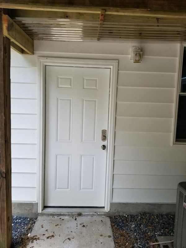 7612 Carteret Rd - Photo 3 of 16