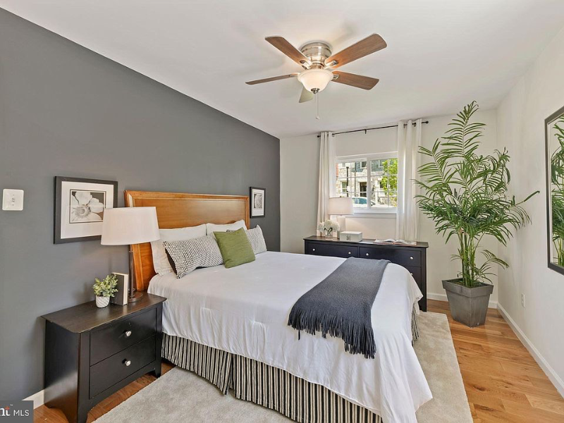 1301 S Rolfe St - Photo 3 of 21