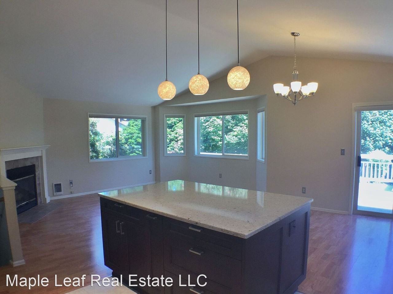 10506 Ashworth Ave N - Photo 3 of 27