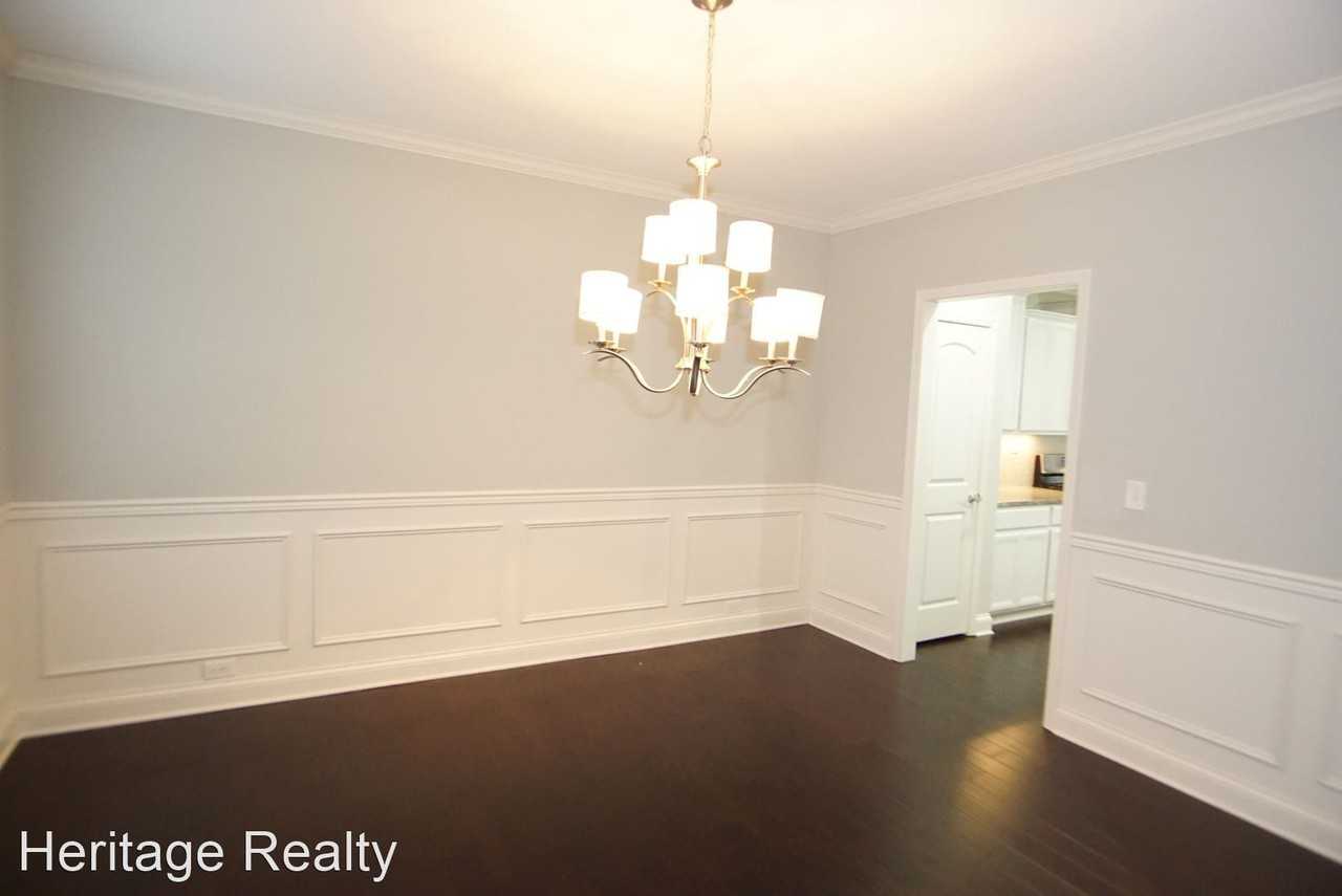 2050 Gusty Wind Ln - Photo 3 of 21