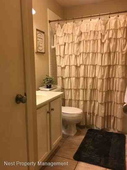 724 Keswick Dr - Photo 3 of 11