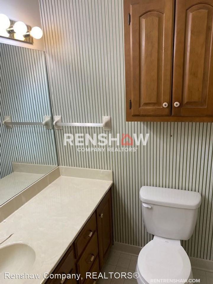 575 Southern Pl - Photo 3 of 23