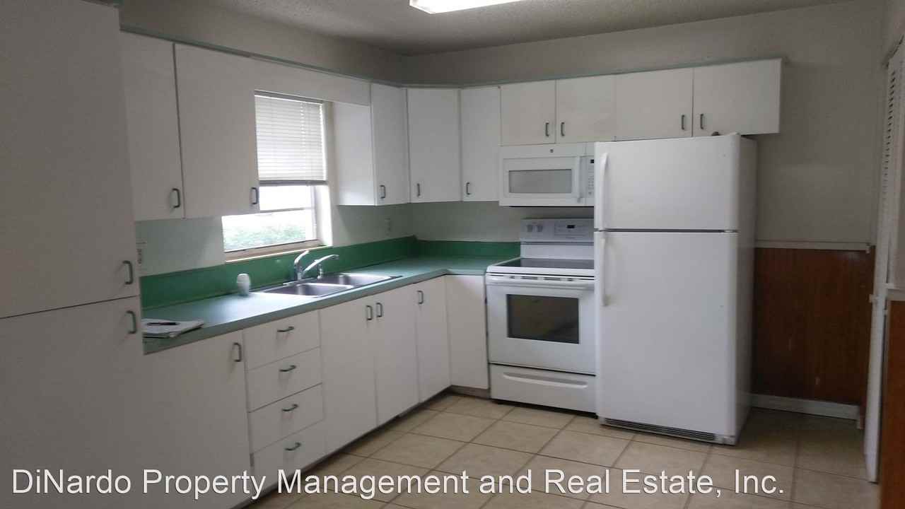 1915-1917 Fern Palm Dr - Photo 2 of 11