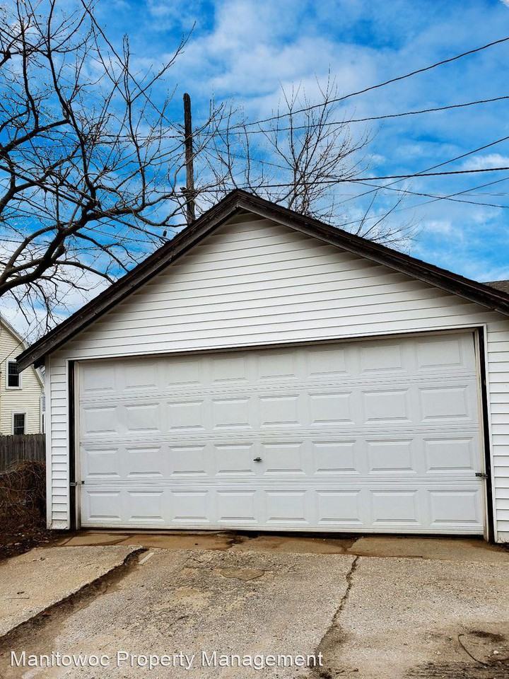 2610 Meadow Lane - Photo 2 of 11