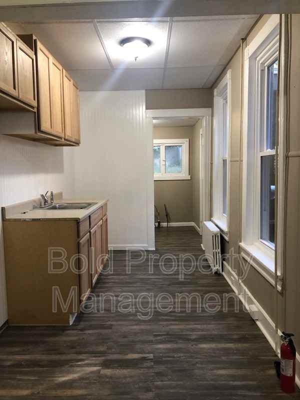 1326 Kenny St - Photo 2 of 7