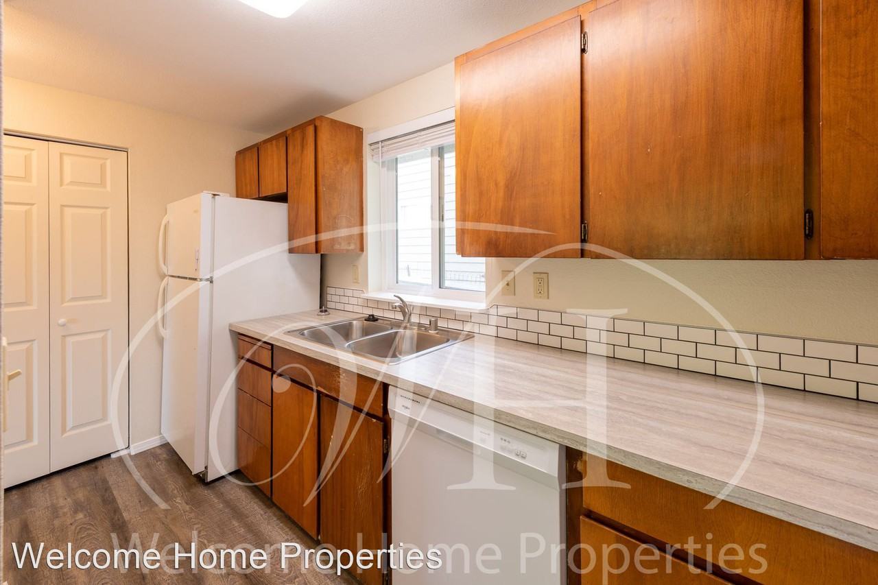 409-411 S 11th Ave - Photo 3 of 12