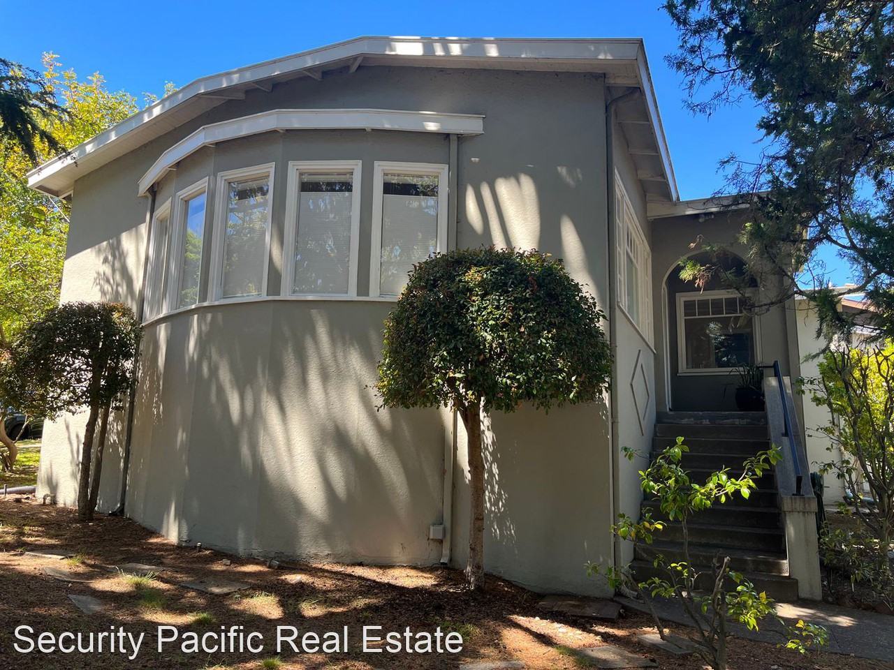 1080 Monterey Ave - Photo 2 of 50